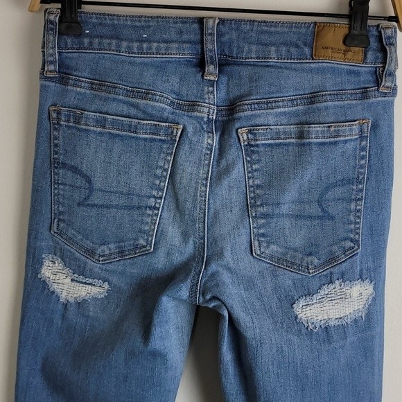 American Eagle high rise jegging Sz 2 short Distressed - Picture 5 of 7
